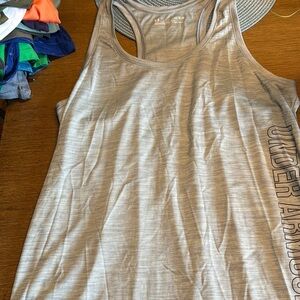 Under Armour Gray Sleeveless Tank Top